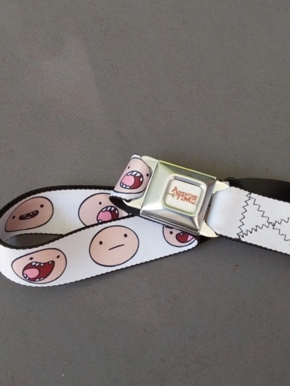 BUCKLEDOWN Adventure Time, W Hite Finn Face